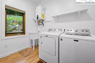 124 Holly Lane, Beech Mountain, NC 28604 - Photo 17