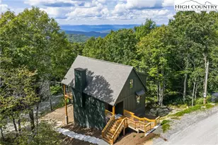 1017 Charter Hills Rd, Beech Mountain, NC 28604 - Photo 3