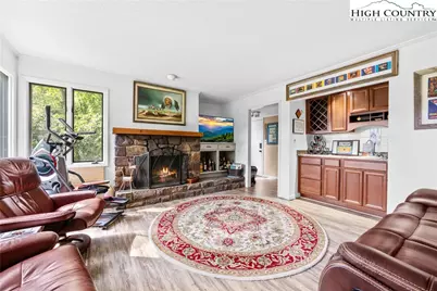 200 Glenwood Lane Lane #J33, Sugar Mountain, NC 28604 - Photo 5