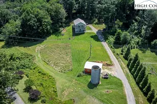 836 Hidden Valley Ln, Independence, VA 24348 - Photo 13