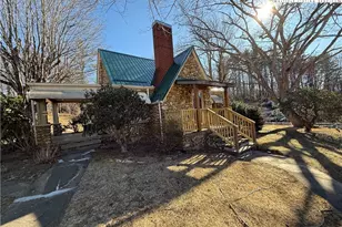 2562 US Hwy 221, Jefferson, NC 28640 - Photo 3