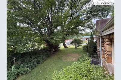 2562 US Highway 221, Jefferson, NC 28640 - Photo 5