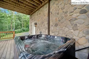 409 Jewel Weed Trl, Newland, NC 28657 - Photo 45