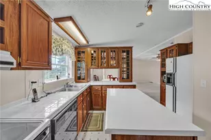 171 Autumn Ln, West Jefferson, NC 28694 - Photo 17