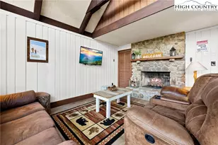 105 N Pinnacle Ridge Rd, Beech Mountain, NC 28604 - Photo 5