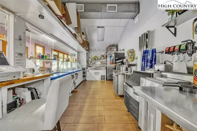 215 Long Street, Jefferson, NC 28640 - Photo 23