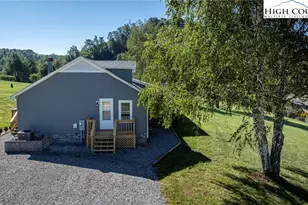 101 Beau Rivage Dr, Crumpler, NC 28617 - Photo 3