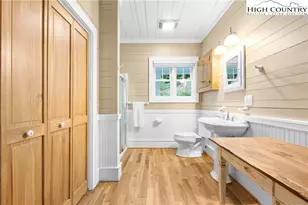 410 / 560 Puckett Rd, Banner Elk, NC 28604 - Photo 19