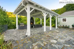 410 / 560 Puckett Rd, Banner Elk, NC 28604 - Photo 9