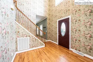 1006 Turnberry St, Lenoir, NC 28645 - Photo 5