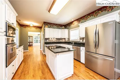 1006 Turnberry Street, Lenoir, NC 28645 - Photo 7