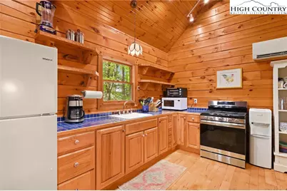 151 Cascade Drive, Purlear, NC 28665 - Photo 11