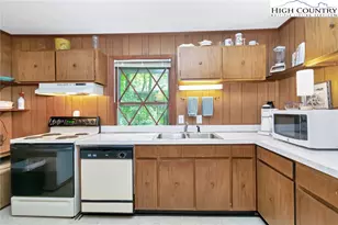 206 Oak Rd, Beech Mountain, NC 28604 - Photo 13