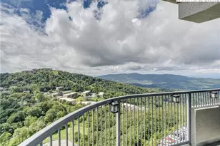 303 Sugar Top Dr, Sugar Mountain, NC 28604 - Photo 23