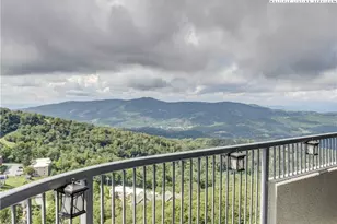 303 Sugar Top Dr, Sugar Mountain, NC 28604 - Photo 27