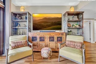 303 Sugar Top Dr, Sugar Mountain, NC 28604 - Photo 5