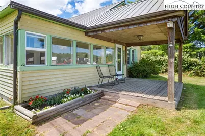 169 Railroad Street, Newland, NC 28657 - Photo 3