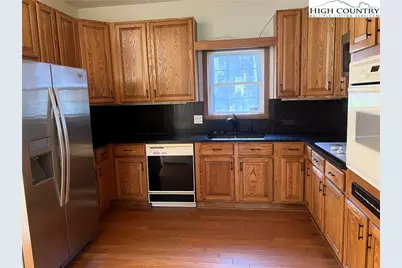 1371 West Buffalo Rd Highway, West Jefferson, NC 28694 - Photo 13