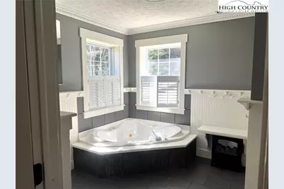 1371 West Buffalo Rd Highway, West Jefferson, NC 28694 - Photo 23