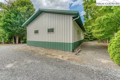 8186 Nc Hwy 183 Highway, Newland, NC 28657 - Photo 45