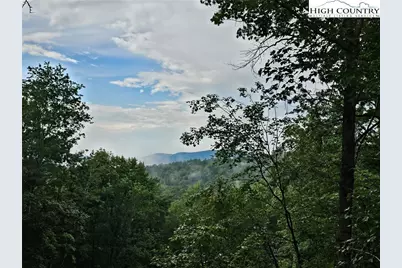 582 Deer Crossing Lane, Lenoir, NC 28645 - Photo 9