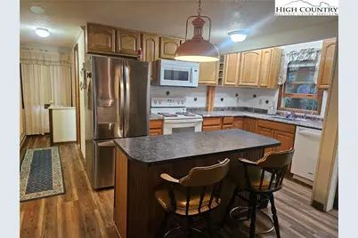 189 Pine Loop, Newland, NC 28657 - Photo 3