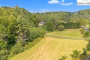 1515 Clifton Rd, Crumpler, NC 28617 - Photo 9