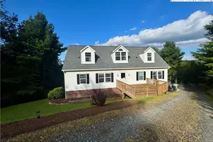 449 Meadow Ridge Dr, Jefferson, NC 28640 - Photo 5