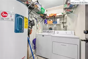 301 Pinnacle Inn Rd, Beech Mountain, NC 28604 - Photo 23