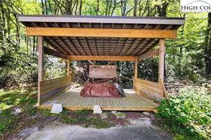 297 Old Turnpike NW Rd, Banner Elk, NC 28604 - Photo 33