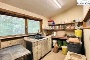 297 Old Turnpike NW Rd, Banner Elk, NC 28604 - Photo 17