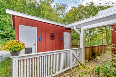 2209 Sugar Mountain 2 Road, Newland, NC 28657 - Photo 5