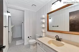 2209 Sugar Mountain 2 Rd, Newland, NC 28657 - Photo 25