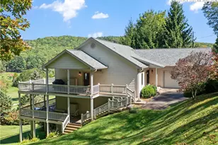 832 Hemlock Dr, Newland, NC 28657 - Photo 3