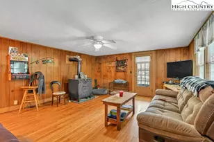 1068 Laurel Branch Rd, Vilas, NC 28692 - Photo 9