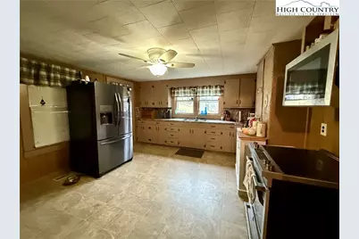 1068 Laurel Branch Road, Vilas, NC 28692 - Photo 5