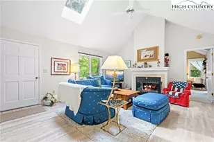 137 Staghorn Hollow Rd, Beech Mountain, NC 28604 - Photo 5