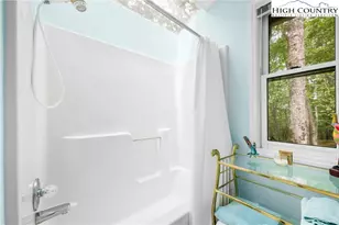 137 Staghorn Hollow Rd, Beech Mountain, NC 28604 - Photo 15