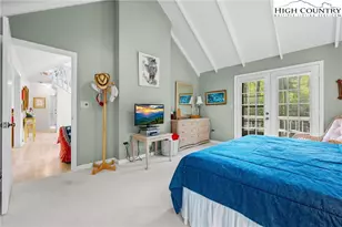 137 Staghorn Hollow Rd, Beech Mountain, NC 28604 - Photo 11