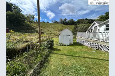 424 Greer Lane, Vilas, NC 28692 - Photo 3