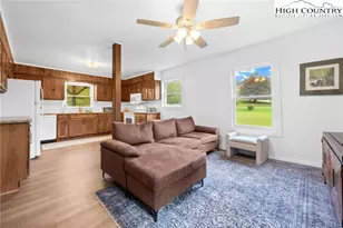 1044 US Hwy 321, Sugar Grove, NC 28679 - Photo 17