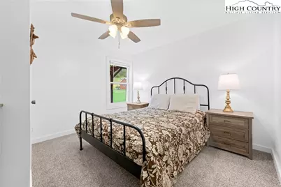 1044 US Hwy 321, Sugar Grove, NC 28679 - Photo 27