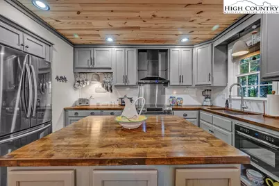 607 Charter Hills Road, Beech Mountain, NC 28604 - Photo 19