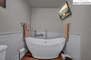 607 Charter Hills Rd, Beech Mountain, NC 28604 - Photo 11