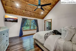 428 Cloud Springs Dr, Sugar Mountain, NC 28604 - Photo 37