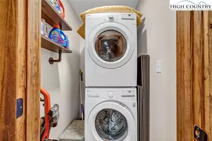 428 Cloud Springs Dr, Sugar Mountain, NC 28604 - Photo 19