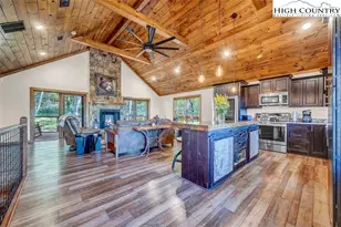 428 Cloud Springs Dr, Sugar Mountain, NC 28604 - Photo 25