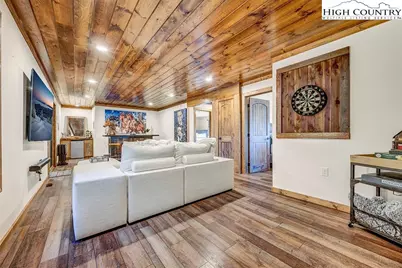 428 Cloud Springs Drive, Sugar Mountain, NC 28604 - Photo 7