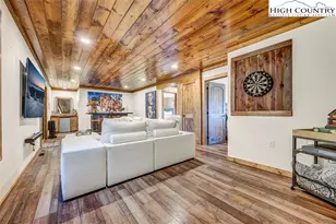 428 Cloud Springs Dr, Sugar Mountain, NC 28604 - Photo 7