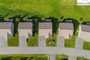 575 Townhomes Pl, Boone, NC 28607 - Photo 3